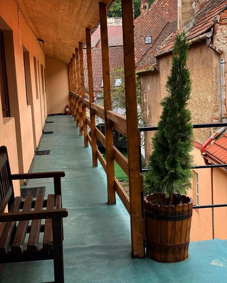 Ullysses Guest House Brassó Kültér fotó